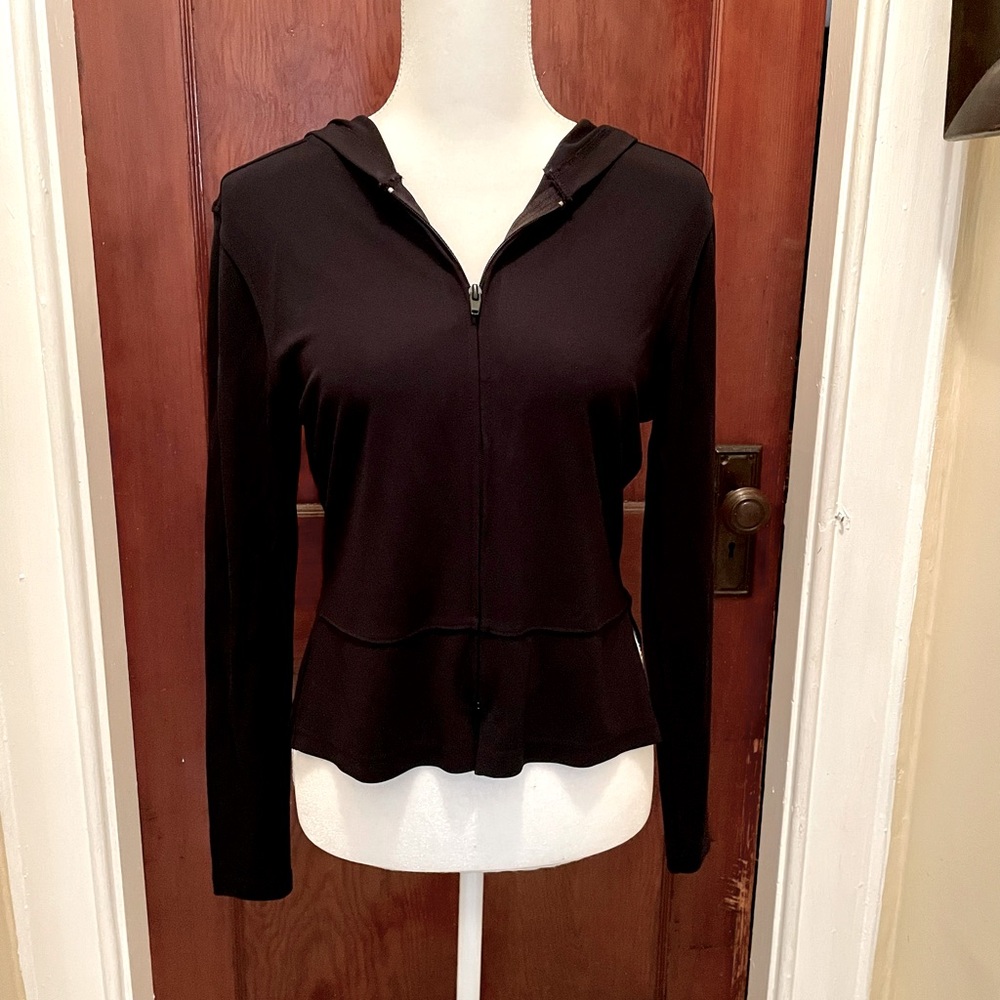 Women’s Zip-up Hooded Shirt